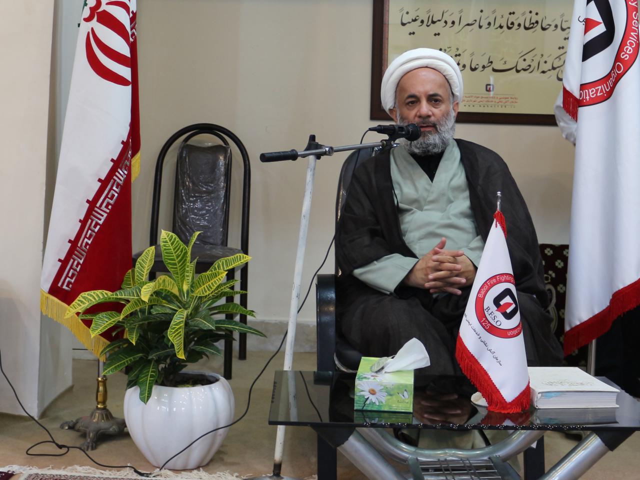 حضور پر برکت امام جمعه محترم بابل در سازمان آتش نشانی به مناسبت 7 مهر